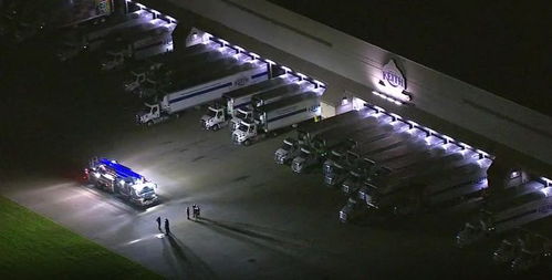 休斯顿郊外一食品工厂发生职场枪击,女性职员枪杀经理 打伤同事后死亡